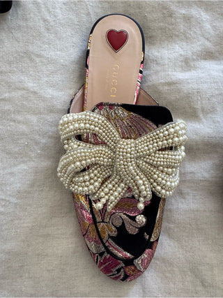 Gucci Princetown Iridescent Brocade Pearl Bow Mules – Size 8 / 38.5